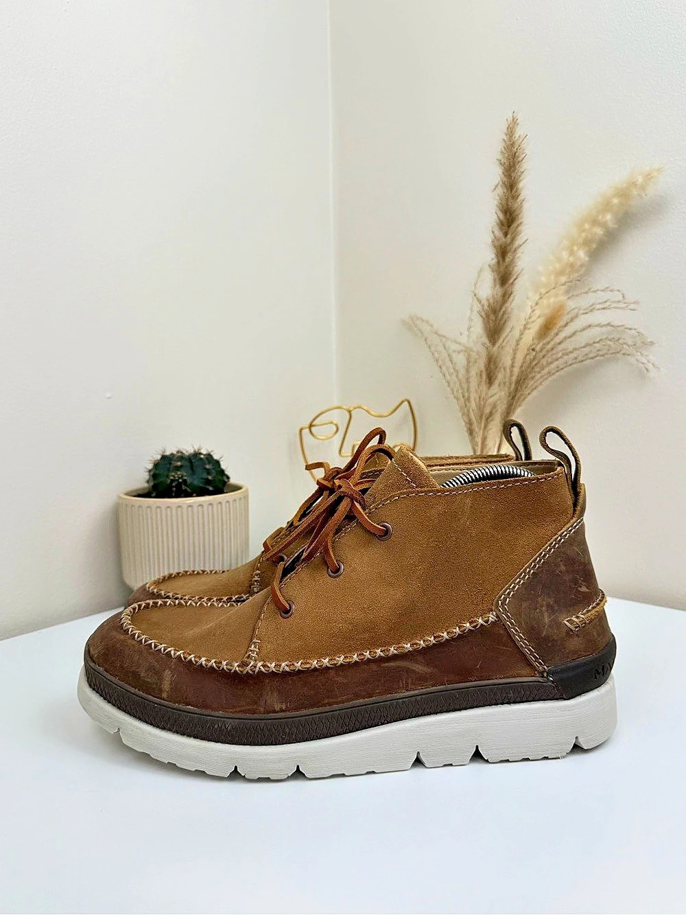 Manitobah Mukluks Indigenous Artisan Stories Leather Boots – Men’s US 11